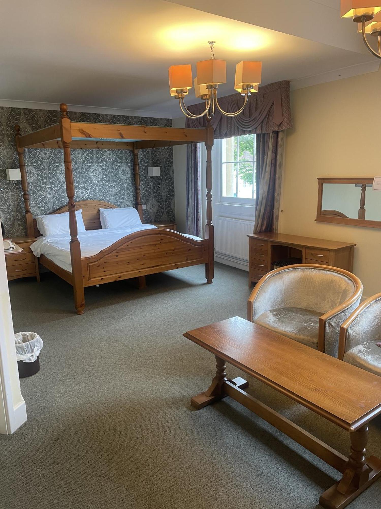 Hotel 1843